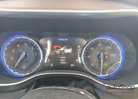 2018 Chrysler Pacifica Touring L Plus z USA, uszkodzony, nr VIN 2C4RC1EG2JR116785